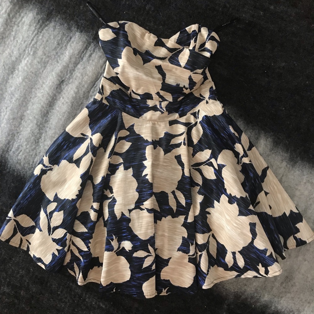 Top Shop Floral mini dress